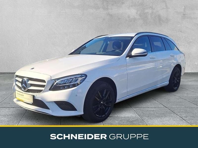 Weiß Gebraucht 2019 Mercedes C180 Kombi | 19.790 € (Guter Preis) - Bild 1/4