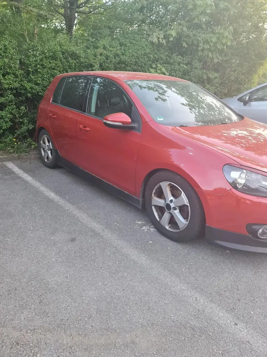 Gebraucht VW Golf VI 160 PS (117 kW) 2009 Rot Kleinwagen