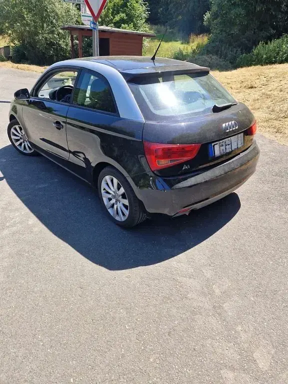 Gebraucht Audi A1 Ambition 86 PS (63 kW) 2012 Schwarz Kleinwagen