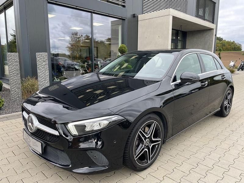 Schwarz Gebraucht 2018 Mercedes A220 Progressive Limousine | 18.990 € (Guter Preis) - Bild 1/4