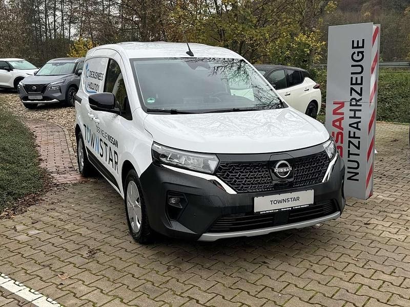 Mineral white (s) Gebraucht 2023 Nissan Townstar Van / Kleinbus | 35.850 € - Bild 1/4
