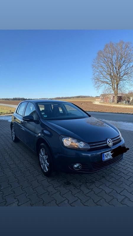 Gebraucht VW Golf VI 122 PS (89 kW) 2009 Blau Kleinwagen