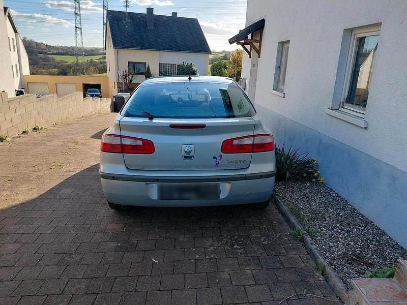 Gebraucht Renault Laguna II 135 PS (99 kW) 2004 Silber Limousine