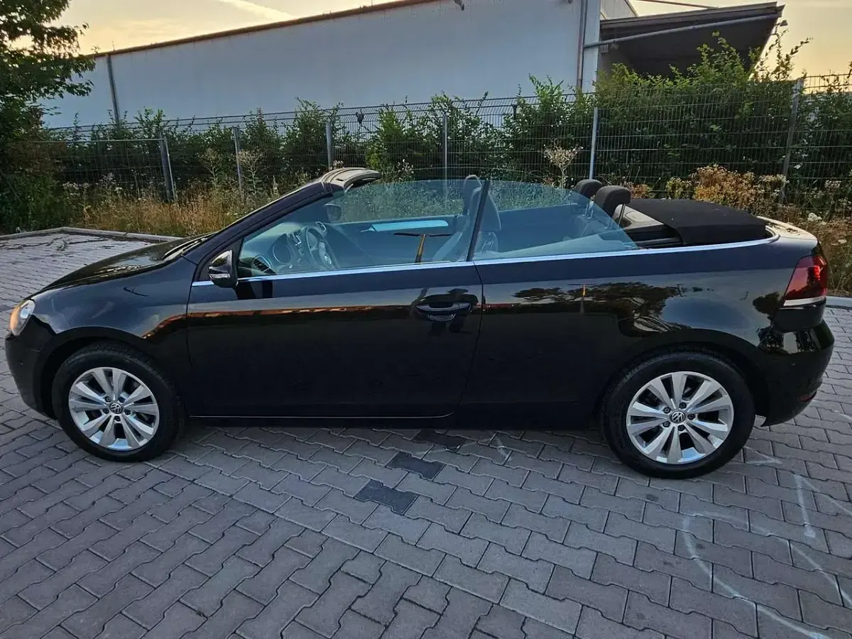 Gebraucht VW Golf Cabriolet Exclusive 105 PS (77 kW) 2013 Schwarz Cabrio