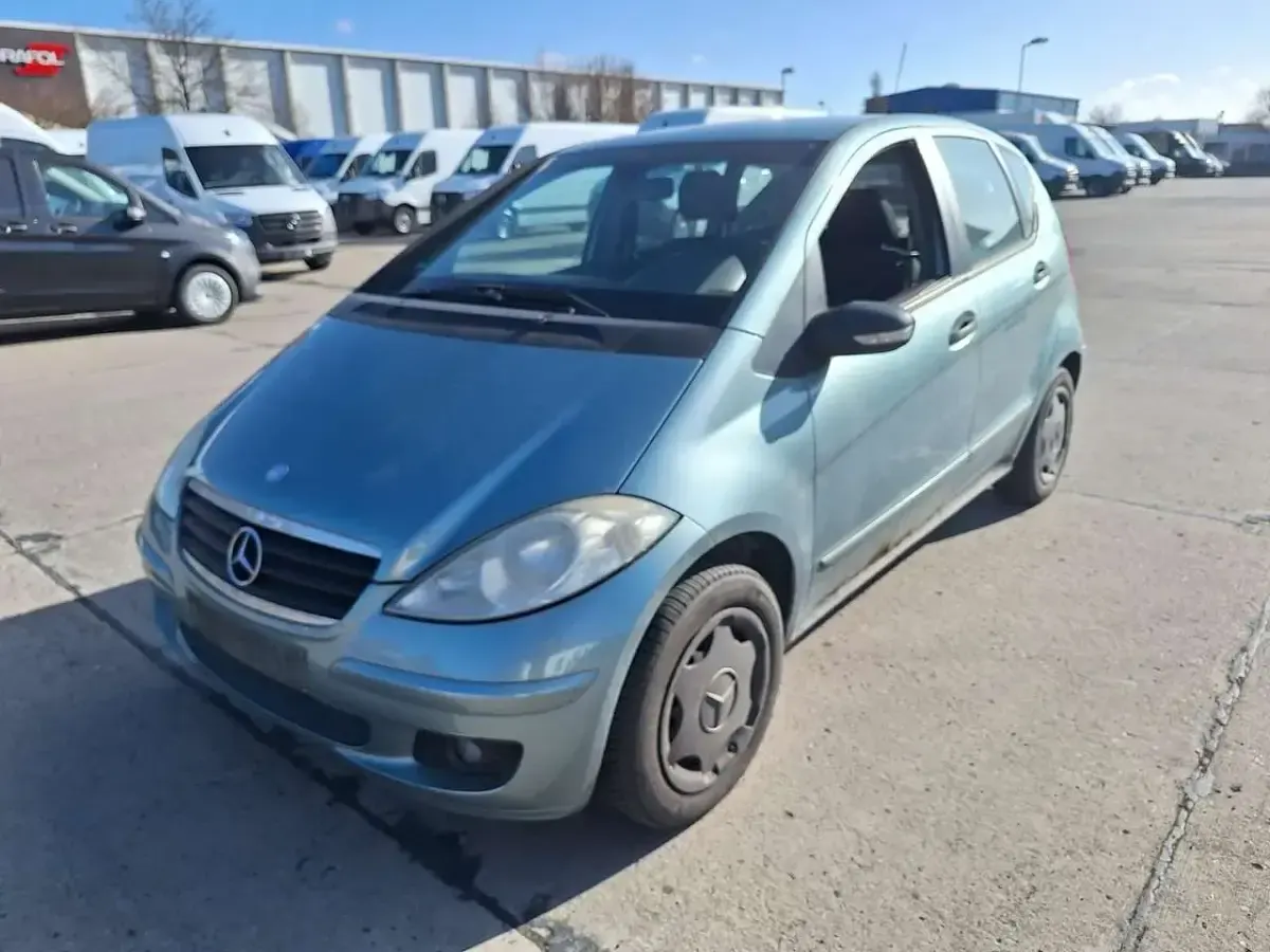 Gebraucht Mercedes A150 95 PS (69 kW) 2005 Quellblau Kleinwagen