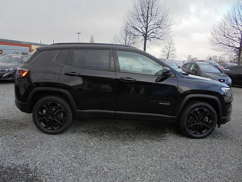 Gebraucht Jeep Compass 131 PS (96 kW) 2022 Schwarz SUV