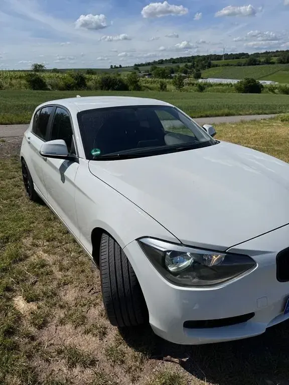 Gebraucht BMW 116 Performance 116 PS (85 kW) 2013 Weiß Kleinwagen
