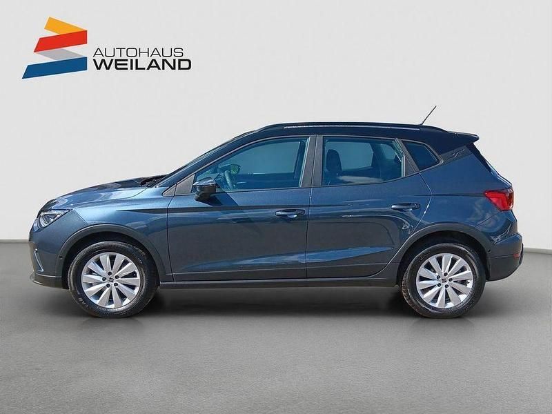 Neu Seat Arona Style 116 PS (85 kW) 2025 Magnetic grau metallic / dach midnight schwarz metallic SUV