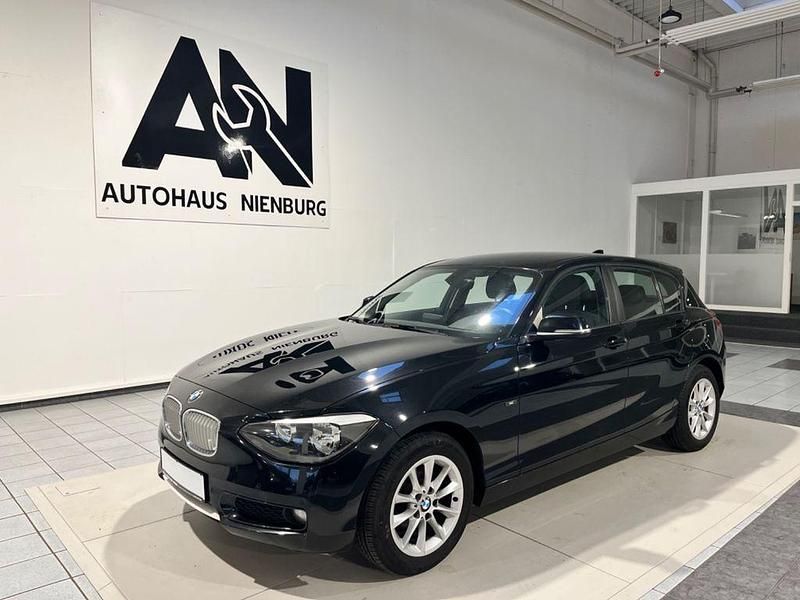 Schwarz Gebraucht 2013 BMW 118 Advantage Kleinwagen | 10.890 € (Teuer) - Bild 1/4