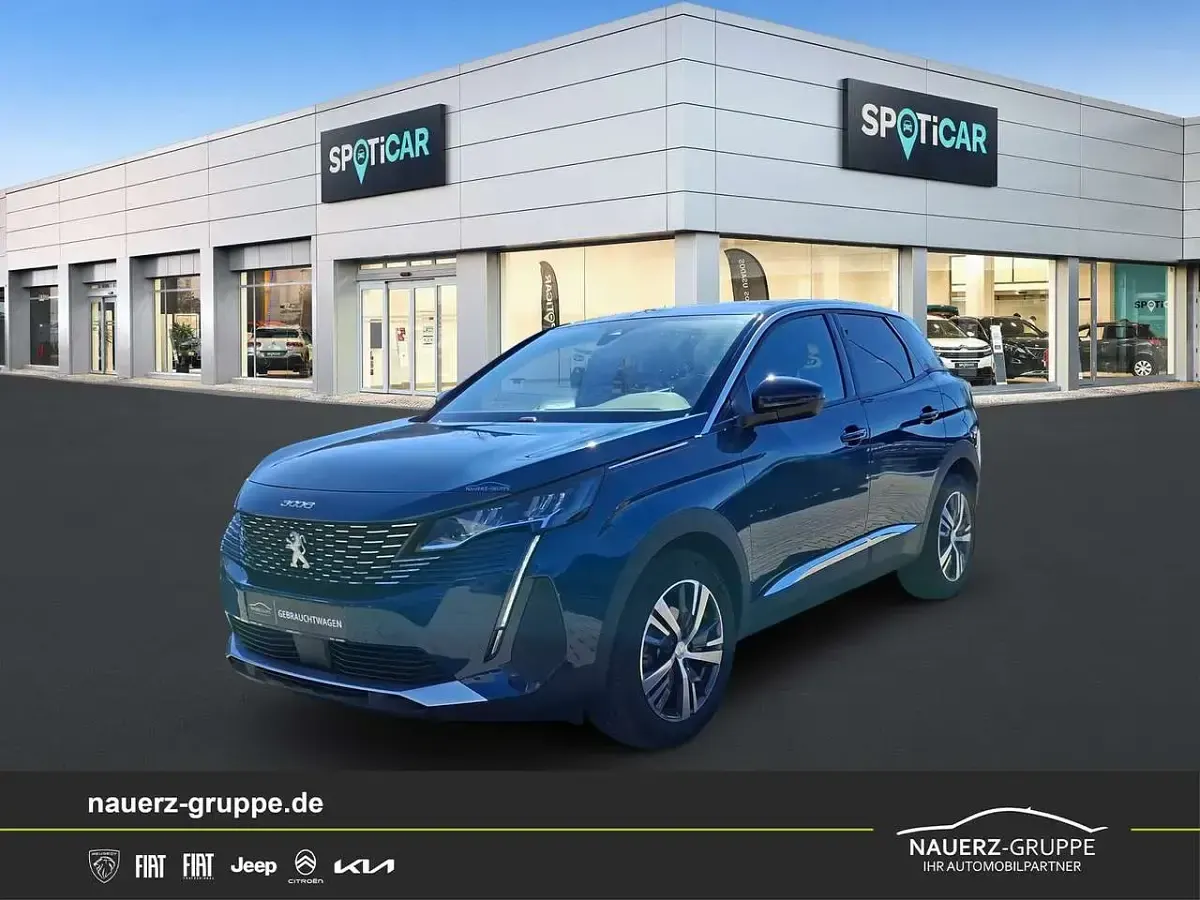 Gebraucht Peugeot 3008 Allure 136 PS (100 kW) 2024 Blau celebes/metallic SUV