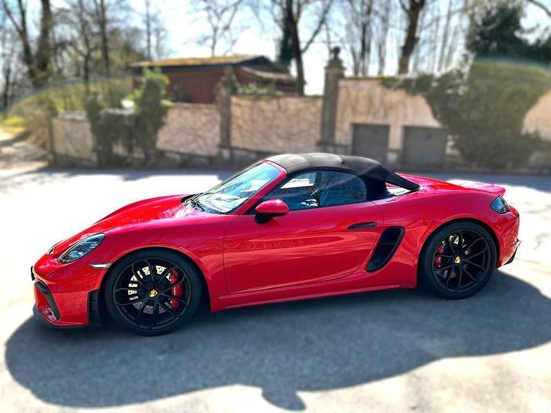 Rot Gebraucht 2022 Porsche 718 Spyder Cabrio | 99.000 € - Bild 1/4