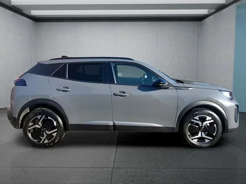Gebraucht Peugeot 2008 Allure 131 PS (96 kW) 2024 Grau SUV