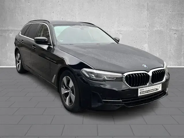 Gebraucht BMW 520 Performance 190 PS (139 kW) 2020 Schwarz Kombi