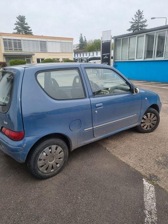 Gebraucht Fiat 600 54 PS (39 kW) 2005 Blau Kleinwagen