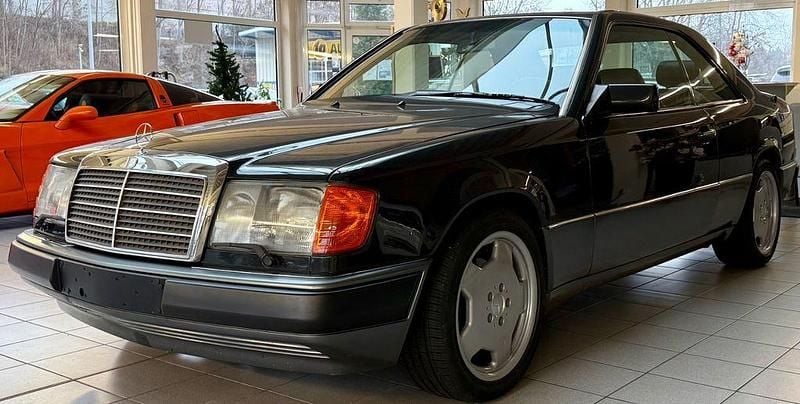Schwarz Gebraucht 1992 Mercedes 230 Coupé | 14.250 € - Bild 1/4
