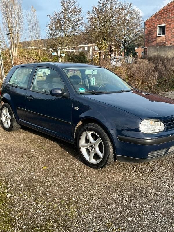 Gebraucht 2003 VW Golf IV Coupé | 750 € (Superpreis) - Bild 1/4