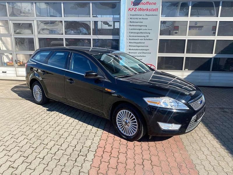 Gebraucht Ford Mondeo 145 PS (106 kW) 2010 Schwarz Kombi