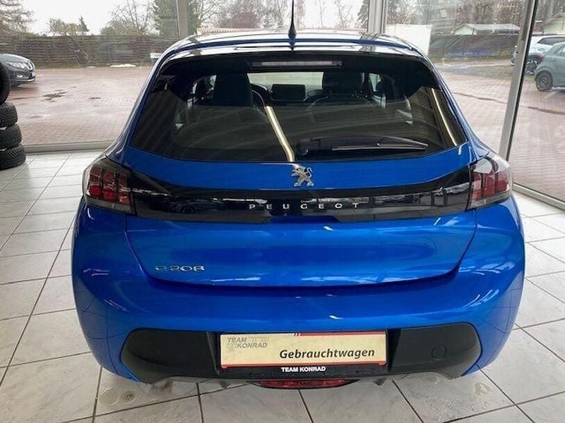 Gebraucht Peugeot e-208 Active 100 kW (136 PS) 2022 Blau Kleinwagen