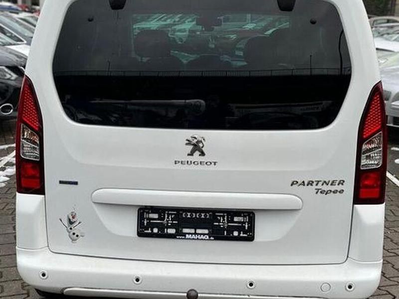 Gebraucht VW Polo Comfortline 99 PS (72 kW) 2016 Andere Limousine