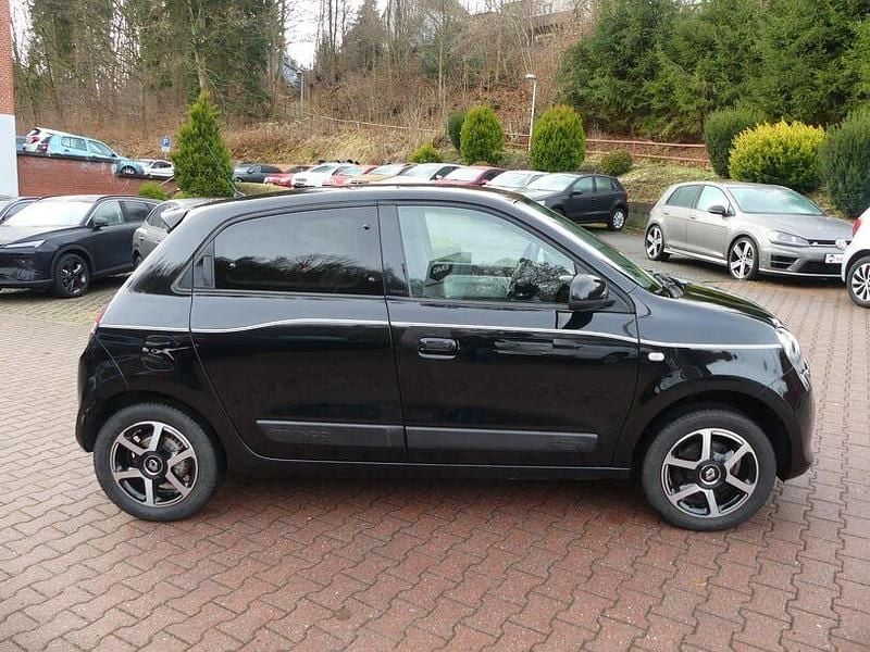 Gebraucht Renault Twingo LIMITED 90 PS (66 kW) 2017 Schwarz Kleinwagen
