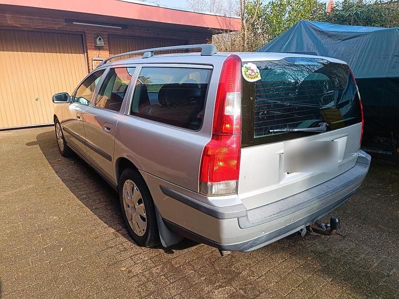 Gebraucht Volvo V70 200 PS (147 kW) 2000 Silber Kombi