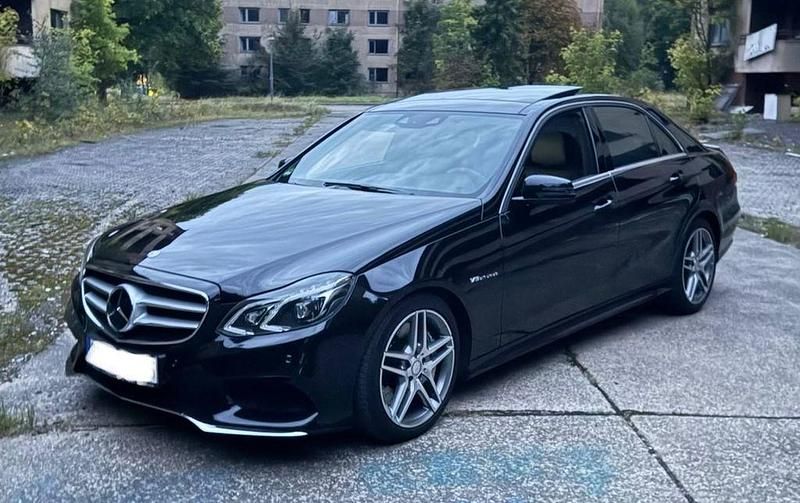 Gebraucht Mercedes E500 Avantgarde 408 PS (300 kW) 2014 Schwarz Limousine