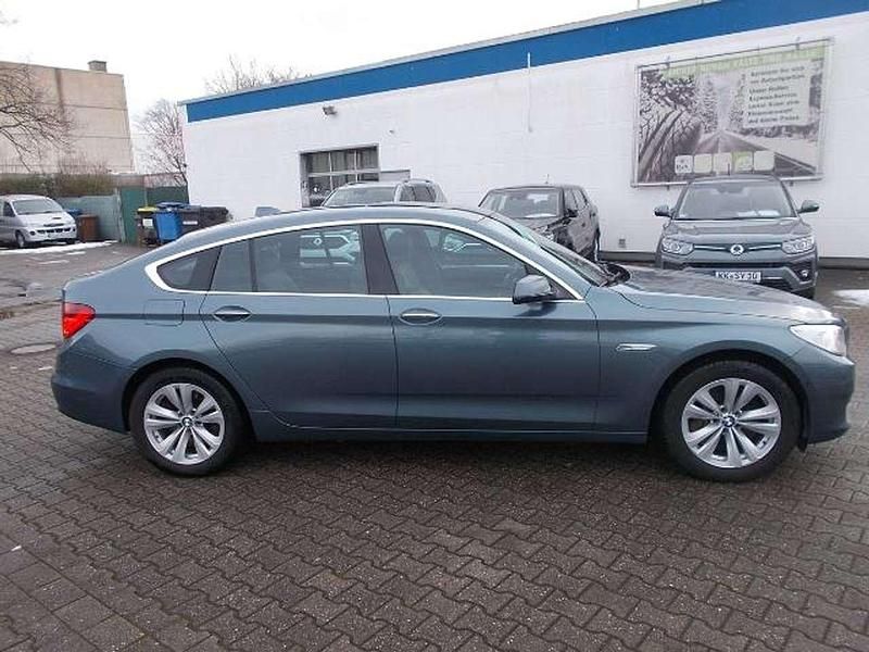 Gebraucht BMW 550 408 PS (300 kW) 2010 Blau Limousine