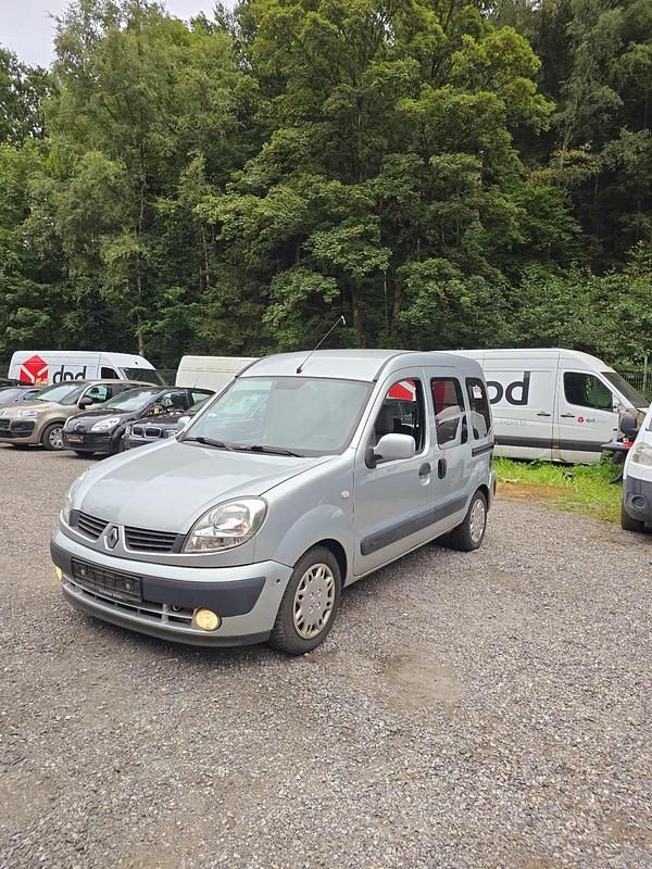 Silber Gebraucht 2006 Renault Kangoo Campus Van / Kleinbus | 2.490 € (Fairer Preis) - Bild 1/4