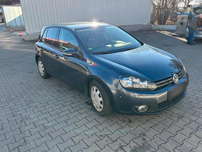 Gebraucht VW Golf VI 122 PS (89 kW) 2011 Blau Kleinwagen