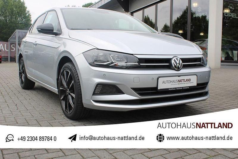 Reflexsilber metallic Gebraucht 2020 VW Polo Limousine | 13.950 € (Guter Preis) - Bild 1/4