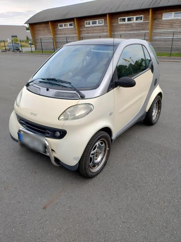Beige Gebraucht 2001 Smart ForTwo Coupé Kleinwagen | 1.199 € (Fairer Preis) - Bild 1/4