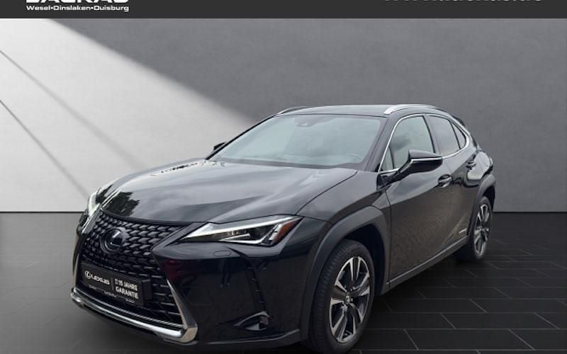 Schwarz Gebraucht 2022 Lexus UX 250h SUV | 27.950 € (Fairer Preis) - Bild 1/4