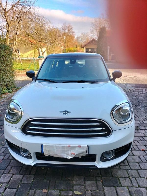Weiß Gebraucht 2019 Mini Cooper Countryman SUV | 15.900 € (Fairer Preis) - Bild 1/4