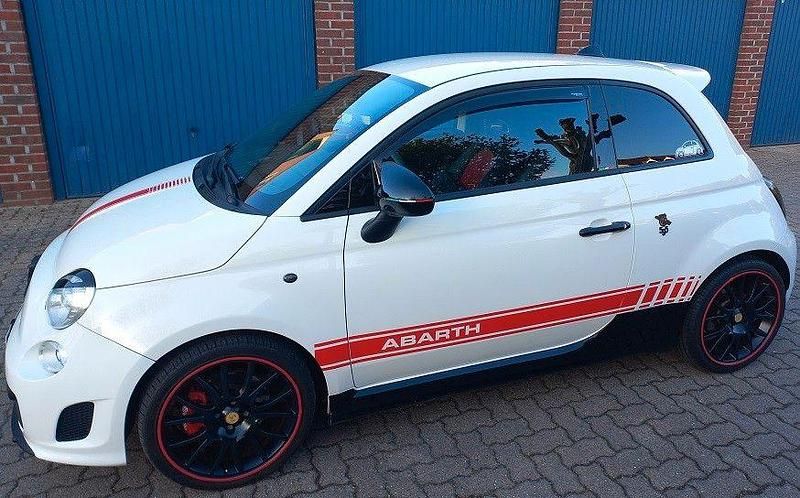 Gebraucht Abarth 500 135 PS (99 kW) 2010 Weiß Kleinwagen