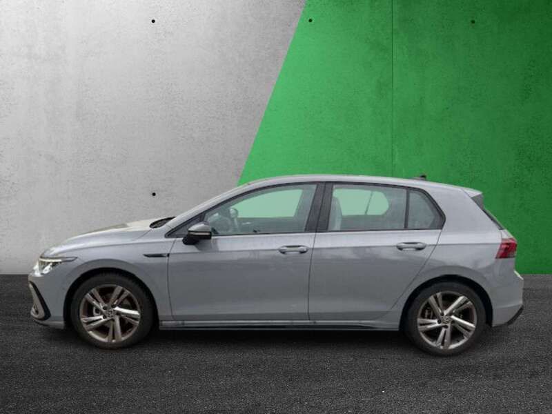 Gebraucht VW Golf VIII R-line 150 PS (110 kW) 2024 Mondsteingrau Limousine