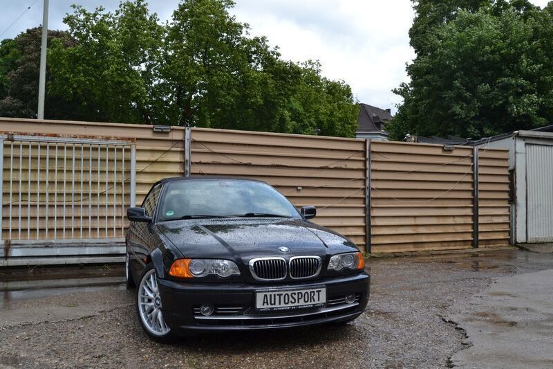 Schwarz Gebraucht 2002 BMW 330 Cabriolet Performance Cabrio | 12.950 € (Fairer Preis) - Bild 1/4