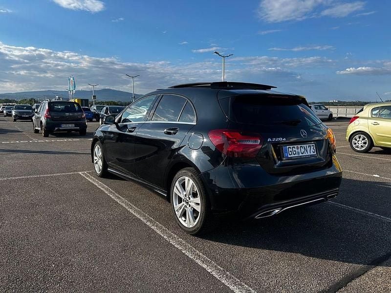 Gebraucht Mercedes A220 Urban 177 PS (130 kW) 2017 Schwarz Limousine