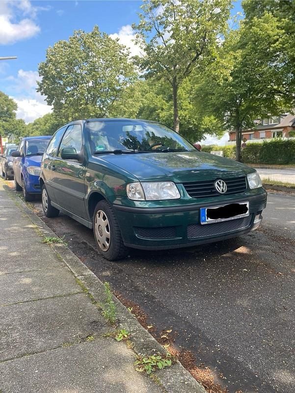 Grün Gebraucht 2000 VW Polo Kleinwagen | 200 € (Superpreis) - Bild 1/2