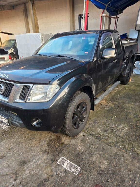 Schwarz Gebraucht 2013 Nissan Navara Abholung | 16.800 € - Bild 1/4