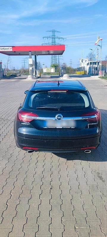 Gebraucht Opel Insignia 195 PS (143 kW) 2014 Schwarz Kombi