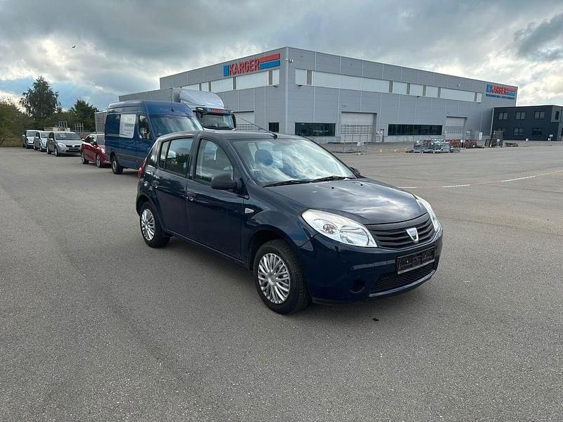 Blau Gebraucht 2010 Dacia Sandero Basis Kleinwagen | 750 € (Superpreis) - Bild 1/4