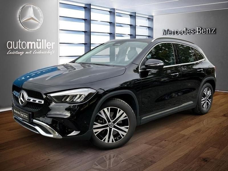 Schwarz Gebraucht 2024 Mercedes GLA250 Progressive SUV | 44.930 € (Etwas zu teuer) - Bild 1/3