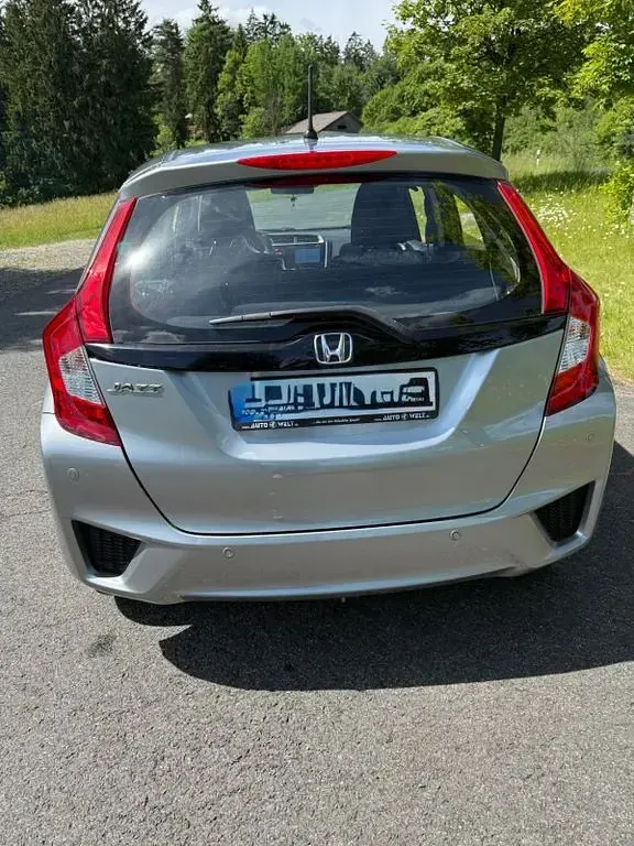 Gebraucht Honda Jazz Comfort 102 PS (75 kW) 2017 Grau Kleinwagen