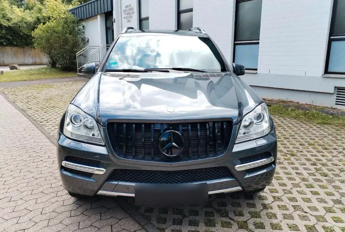 Gebraucht Mercedes GL450 AMG 306 PS (225 kW) 2010 Silber SUV