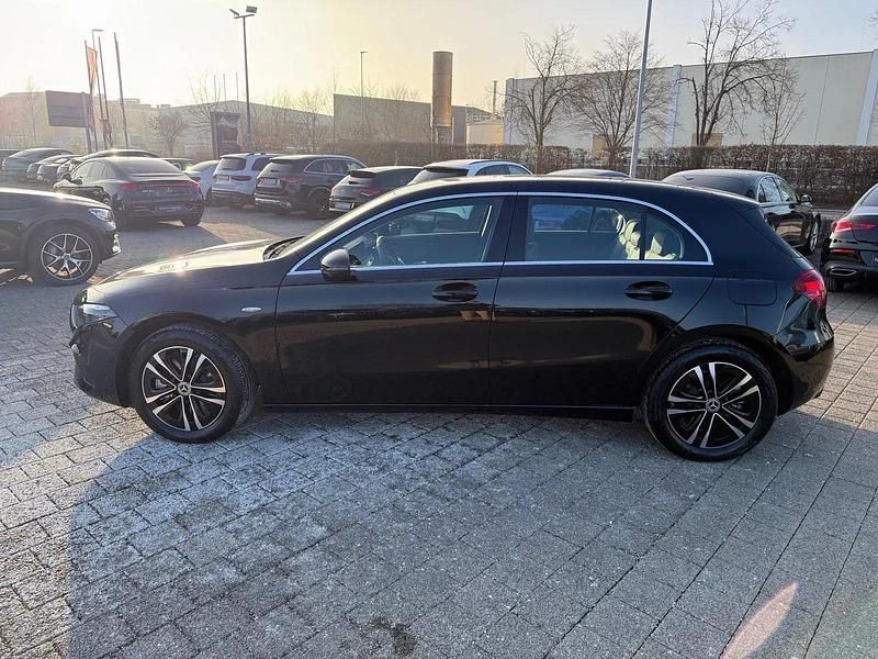 Gebraucht Mercedes A250 Progressive 163 PS (119 kW) 2025 Andere Limousine