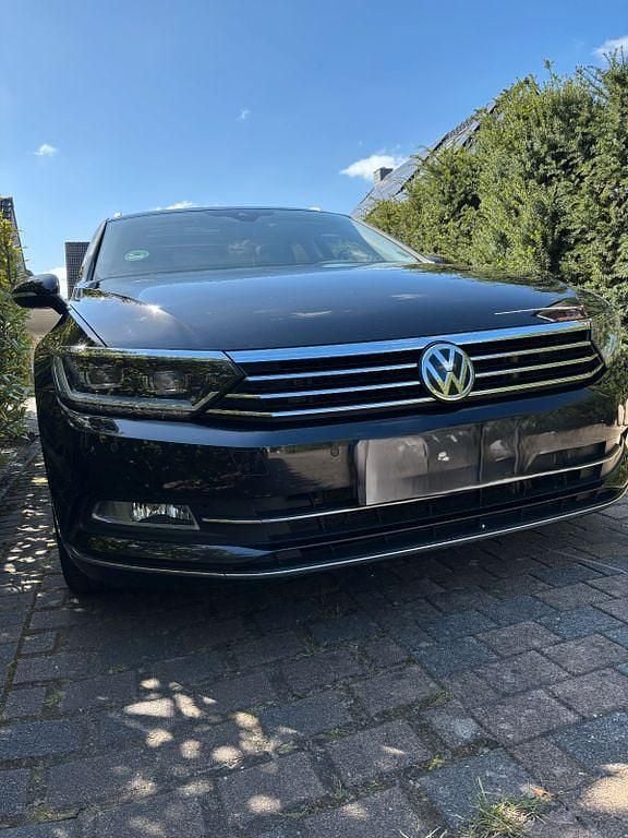 Gebraucht VW Passat Highline 190 PS (139 kW) 2016 Schwarz Kombi