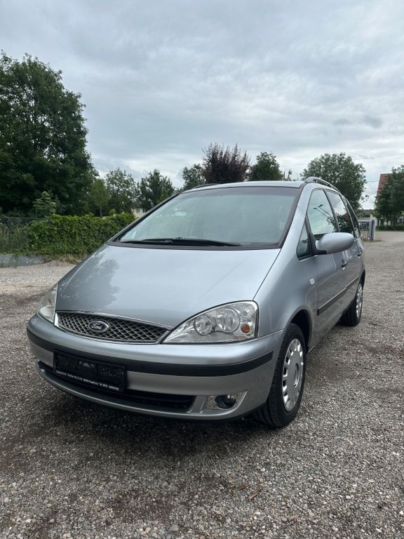 Silber Gebraucht 2005 Ford Galaxy Trend Van / Kleinbus | 2.990 € (Etwas zu teuer) - Bild 1/4