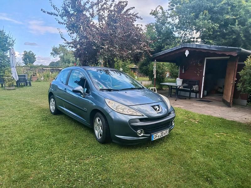 Grau Gebraucht 2008 Peugeot 207 Kleinwagen | 2.500 € (Fairer Preis) - Bild 1/4