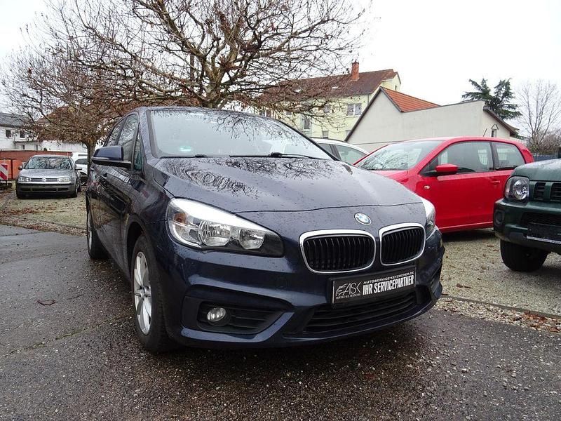 Blau Gebraucht 2021 BMW 216 Advantage Kombi | 15.299 € (Guter Preis) - Bild 1/4