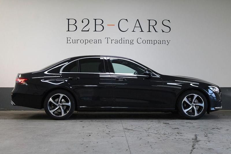 Gebraucht Mercedes E200 Avantgarde 197 PS (144 kW) 2020 Schwarz Limousine